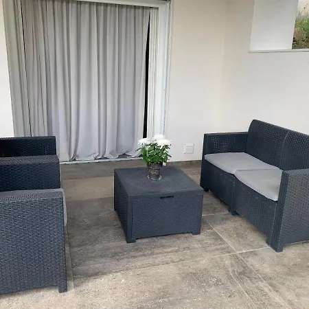 Apartment Appartarbus White