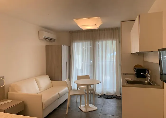 Appartarbus White Apartment Arbus